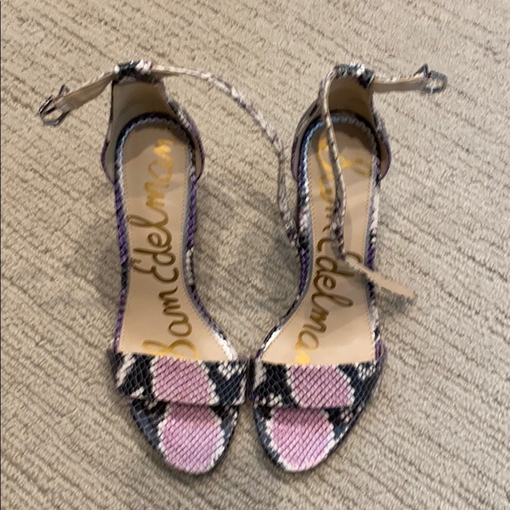 High heel sandals